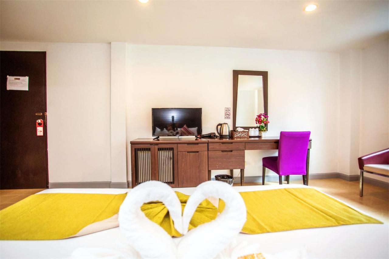 Sino House Patong Hotel Eksteriør billede