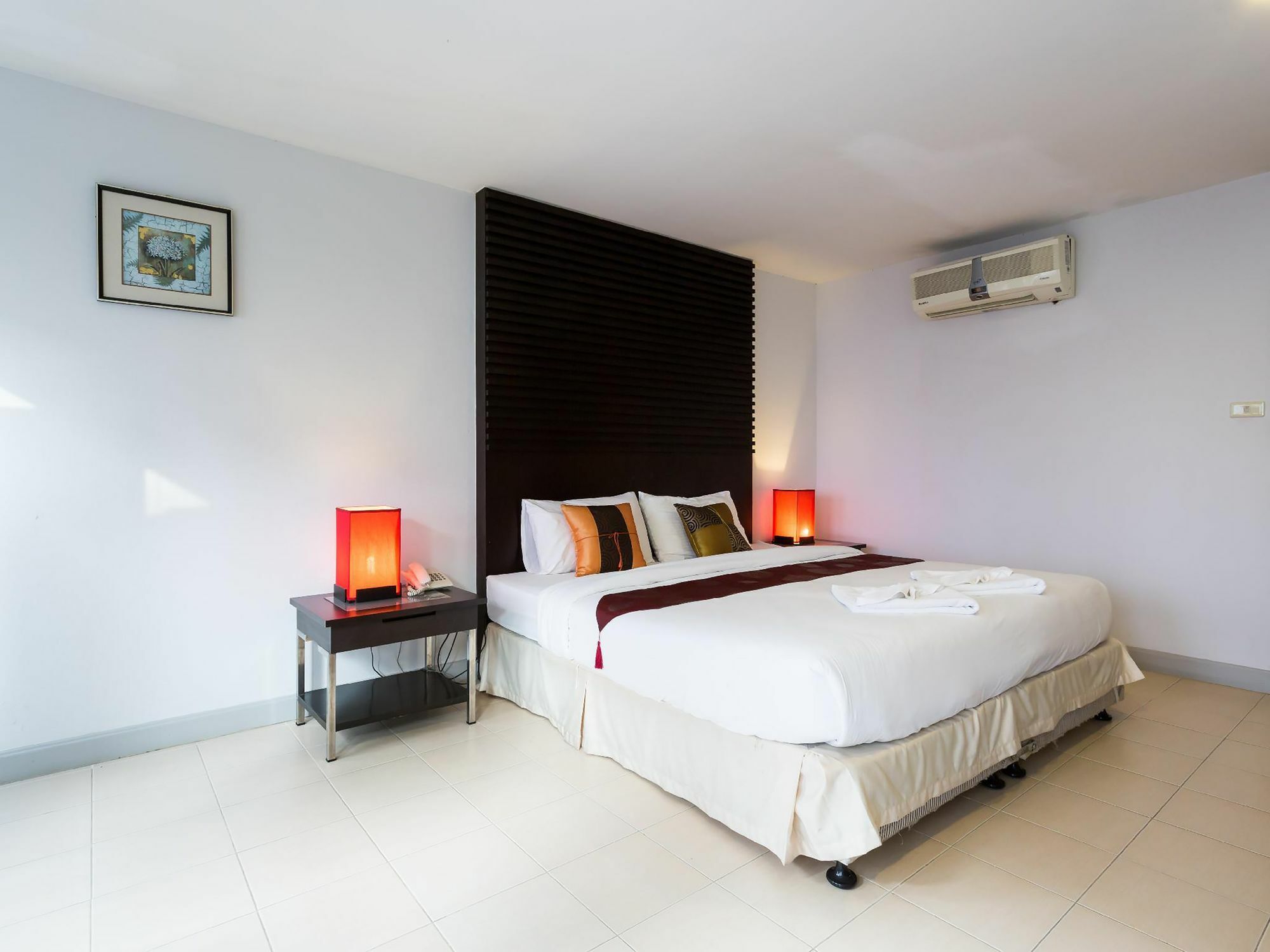 Sino House Patong Hotel Eksteriør billede